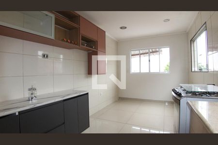 Casa à venda com 236m², 4 quartos e 3 vagasCozinha 