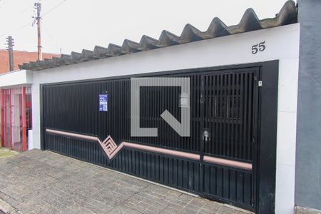 Casa à venda com 236m², 4 quartos e 3 vagasFachada