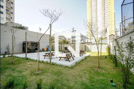 Apartamento à venda com 35m², 2 quartos e sem vagaÁrea comum