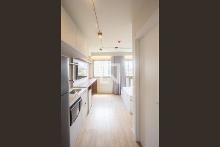 Cozinha de kitnet/studio para alugar com 1 quarto, 25m² em Santo Amaro, São Paulo
