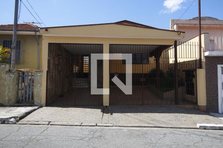 Casa à venda com 161m², 3 quartos e 2 vagasFachada
