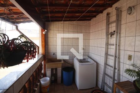 Casa à venda com 161m², 3 quartos e 2 vagasÁrea de Serviço