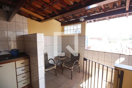 Casa à venda com 161m², 3 quartos e 2 vagasVaranda