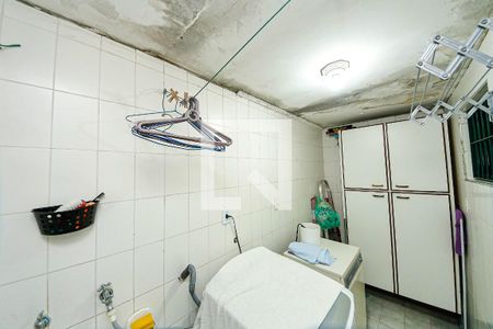 Casa à venda com 140m², 3 quartos e 2 vagasÁrea de Serviço