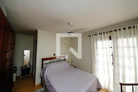 Casa à venda com 140m², 3 quartos e 2 vagasSuíte