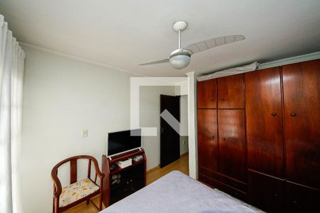 Casa à venda com 140m², 3 quartos e 2 vagasSuíte