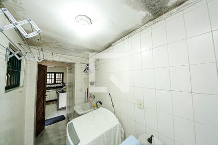 Casa à venda com 140m², 3 quartos e 2 vagasÁrea de Serviço