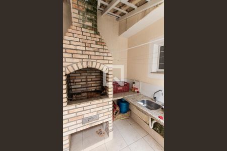 Casa à venda com 100m², 3 quartos e 3 vagas Casa à venda com 100m², 3 quartos e 3 vagasÁrea de Serviço