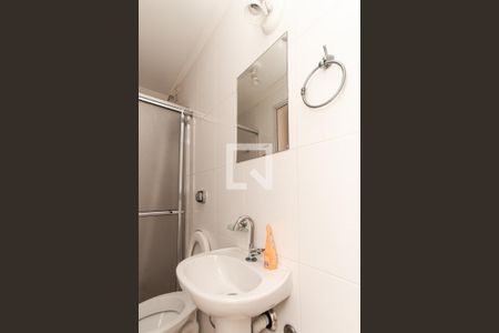 Casa à venda com 100m², 3 quartos e 3 vagas Casa à venda com 100m², 3 quartos e 3 vagasBanheiro de Serviço