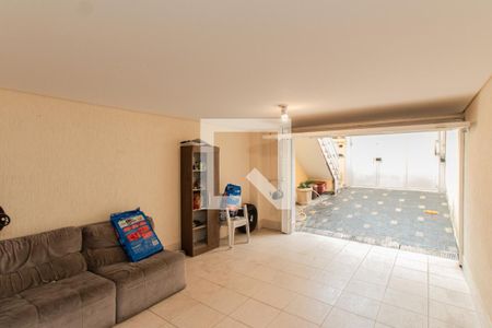 Casa à venda com 100m², 3 quartos e 3 vagas Casa à venda com 100m², 3 quartos e 3 vagasGaragem