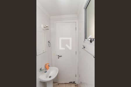 Casa à venda com 100m², 3 quartos e 3 vagas Casa à venda com 100m², 3 quartos e 3 vagasBanheiro de Serviço