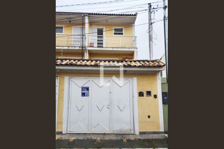 Casa à venda com 100m², 3 quartos e 3 vagas Casa à venda com 100m², 3 quartos e 3 vagasFachada/Placa