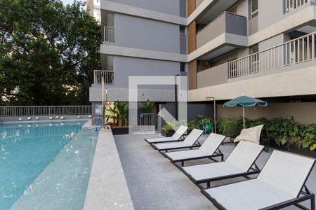 Studio para alugar com 26m², 1 quarto e sem vaga Studio para alugar com 26m², 1 quarto e sem vagaÁrea comum - Piscina