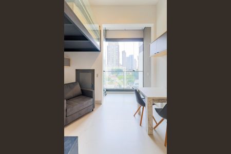 Sala/Quarto de kitnet/studio à venda com 1 quarto, 27m² em Jardim das Acacias, São Paulo