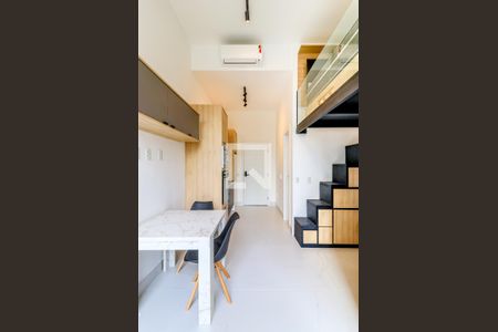 Sala/Quarto de kitnet/studio à venda com 1 quarto, 27m² em Jardim das Acacias, São Paulo