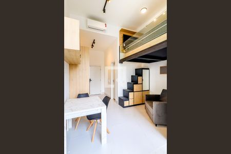 Sala/Quarto de kitnet/studio à venda com 1 quarto, 27m² em Jardim das Acacias, São Paulo