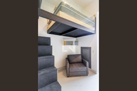 Sala/Quarto de kitnet/studio à venda com 1 quarto, 27m² em Jardim das Acacias, São Paulo