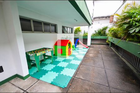 Apartamento para alugar com 75m², 2 quartos e 1 vagaÁrea comum - Playground