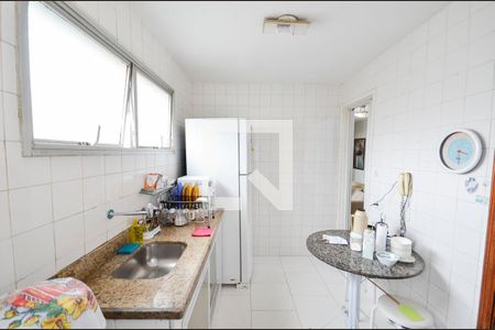 Apartamento para alugar com 75m², 2 quartos e 1 vagaCozinha