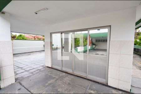 Apartamento para alugar com 75m², 2 quartos e 1 vagaÁrea comum - Salão de festas