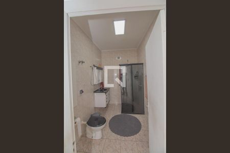 Casa à venda com 220m², 4 quartos e 3 vagas Casa à venda com 220m², 4 quartos e 3 vagasBanheiro 2