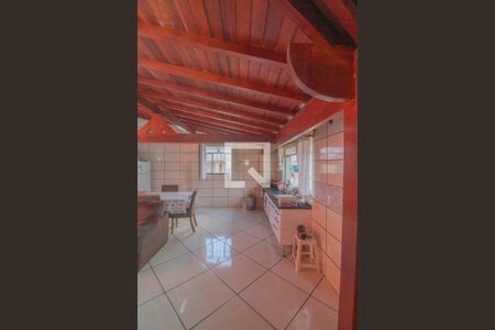 Casa à venda com 220m², 4 quartos e 3 vagas Casa à venda com 220m², 4 quartos e 3 vagasCozinha 2