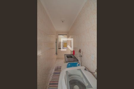 Casa à venda com 220m², 4 quartos e 3 vagas Casa à venda com 220m², 4 quartos e 3 vagasÁrea de Serviço