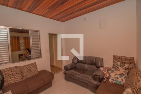 Casa à venda com 220m², 4 quartos e 3 vagas Casa à venda com 220m², 4 quartos e 3 vagasquarto 2