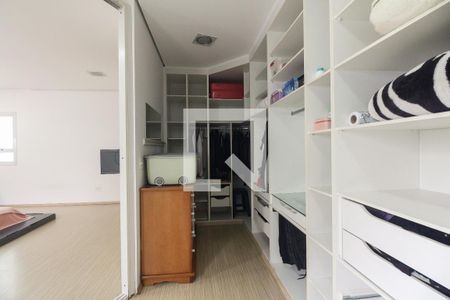 Casa à venda com 250m², 3 quartos e 3 vagasSuíte - Closet 
