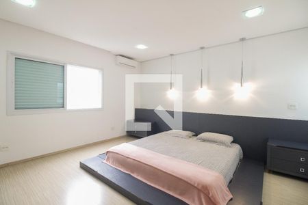 Casa à venda com 250m², 3 quartos e 3 vagasSuíte 