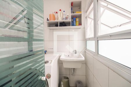 Casa à venda com 250m², 3 quartos e 3 vagasÁrea de Serviço 