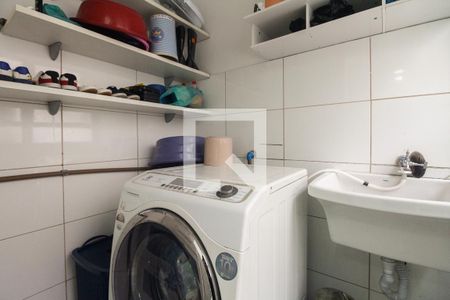 Casa à venda com 250m², 3 quartos e 3 vagasÁrea de Serviço 