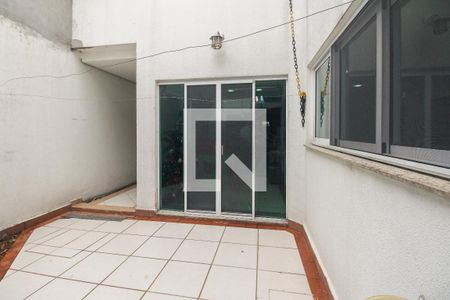 Casa à venda com 250m², 3 quartos e 3 vagasQuintal 
