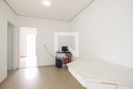 Casa à venda com 250m², 3 quartos e 3 vagasCorredor de Acesso 
