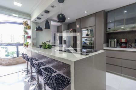 Apartamento à venda com 100m², 3 quartos e 3 vagasCozinha