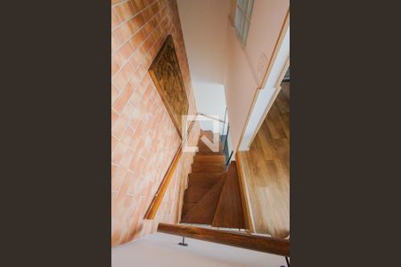 Apartamento para alugar com 85m², 1 quarto e 2 vagasEscada