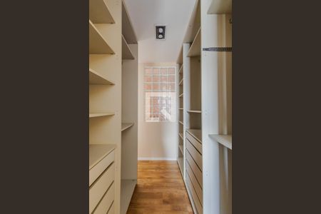 Apartamento para alugar com 85m², 1 quarto e 2 vagasCloset da suíte