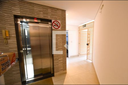 Apartamento para alugar com 85m², 3 quartos e 2 vagas Apartamento para alugar com 85m², 3 quartos e 2 vagasHall de enrada