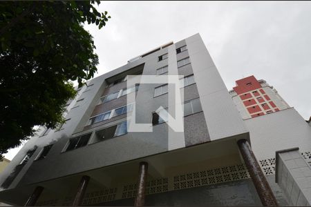 Apartamento para alugar com 85m², 3 quartos e 2 vagas Apartamento para alugar com 85m², 3 quartos e 2 vagasFachada