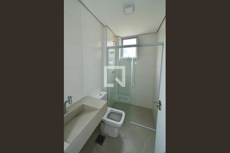 Apartamento para alugar com 85m², 3 quartos e 2 vagas Apartamento para alugar com 85m², 3 quartos e 2 vagasBanheiro social