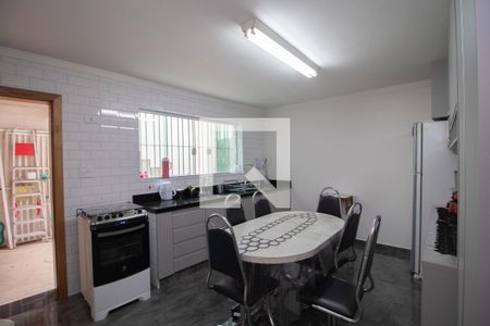 Casa à venda com 359m², 4 quartos e 2 vagasCozinha