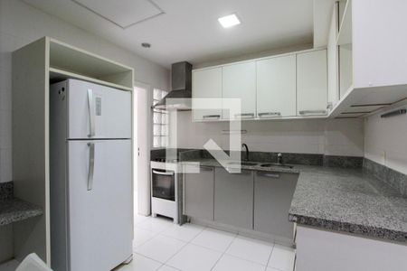 Apartamento para alugar com 174m², 3 quartos e 2 vagasCozinha