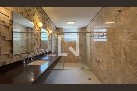 Apartamento à venda com 174m², 3 quartos e 1 vagaBanheiro da Suíte