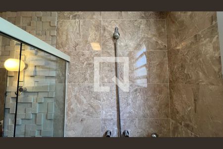 Apartamento à venda com 174m², 3 quartos e 1 vagaBanheiro da Suíte