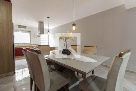 Casa para alugar com 125m², 3 quartos e 3 vagas Casa para alugar com 125m², 3 quartos e 3 vagasCozinha