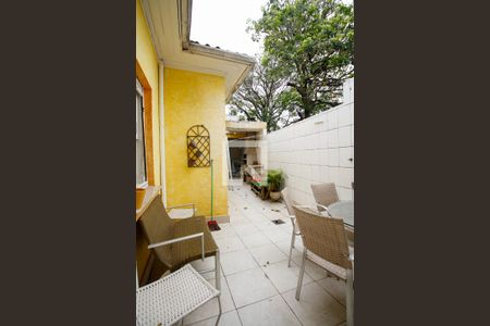 Casa à venda com 223m², 4 quartos e 2 vagas Casa à venda com 223m², 4 quartos e 2 vagasÁrea Externa