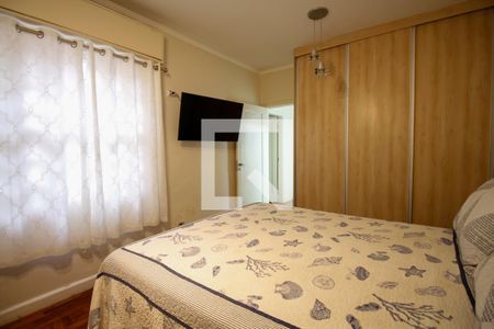 Casa à venda com 223m², 4 quartos e 2 vagas Casa à venda com 223m², 4 quartos e 2 vagasQuarto 4