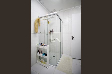 Casa à venda com 223m², 4 quartos e 2 vagas Casa à venda com 223m², 4 quartos e 2 vagasBanheiro 2