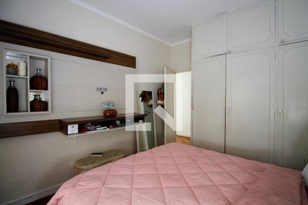 Casa à venda com 223m², 4 quartos e 2 vagas Casa à venda com 223m², 4 quartos e 2 vagasQuarto 3