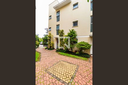 Casa de condomínio à venda com 142m², 3 quartos e 2 vagas Casa de condomínio à venda com 142m², 3 quartos e 2 vagasFachada